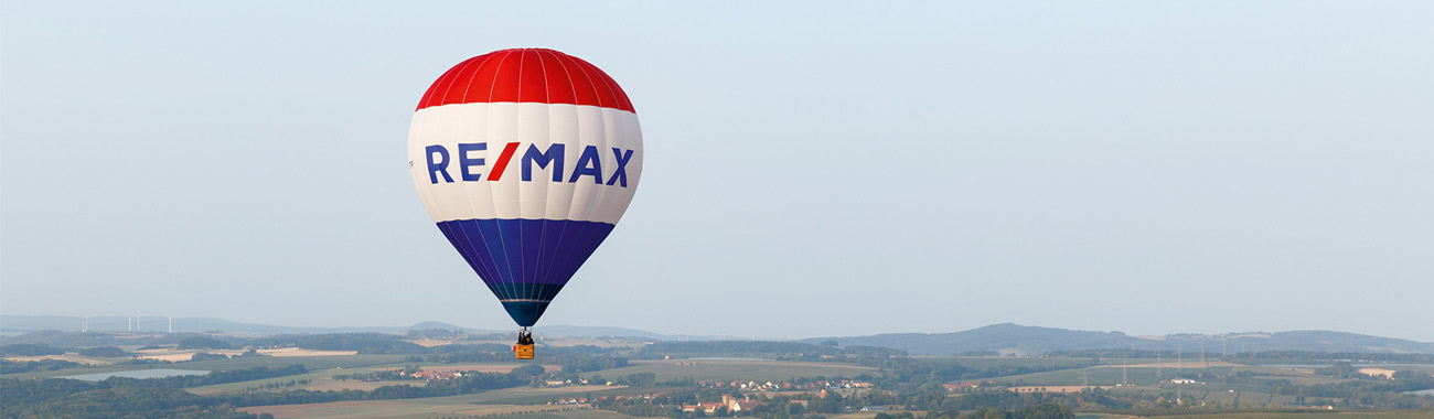 About RE/MAX